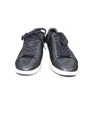 Burberry sneakers smooth leather and brands signature pattern size 6